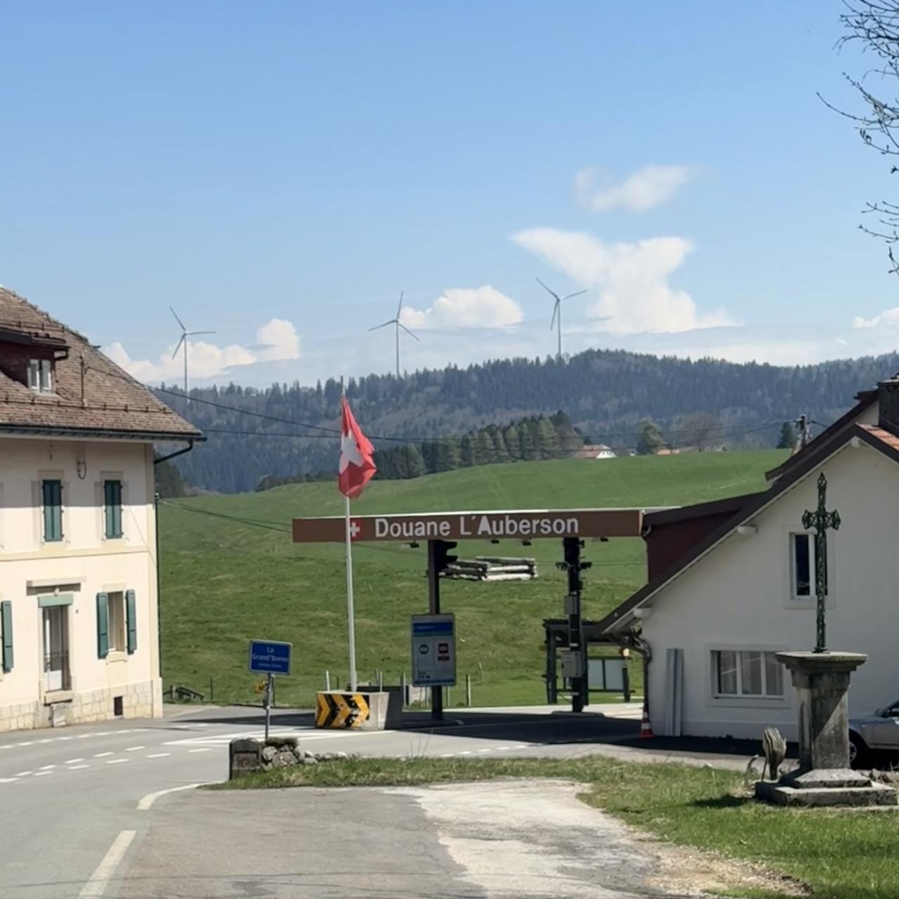 poste frontière entre la Suisse et la France